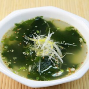 Wakame Seaweed Soup with Ice Plant